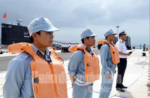 Tàu ngầm Kilo thứ 2 đã về cảng Cam Ranh - ảnh 1