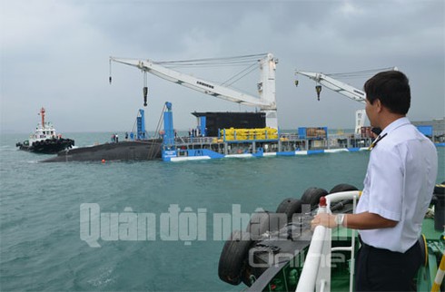 Tàu ngầm Kilo thứ 2 đã về cảng Cam Ranh - ảnh 5