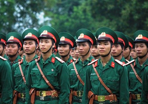 Các khối quân chính qui tập diễu binh Điện Biên Phủ - ảnh 5