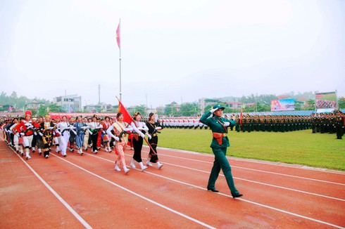 Diễu binh, diễu hành kỷ niệm 60 năm chiến thắng Điện Biên Phủ - ảnh 18