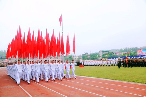 Diễu binh, diễu hành kỷ niệm 60 năm chiến thắng Điện Biên Phủ - ảnh 9