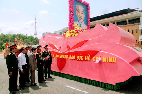 Bàn giao xe nghi trượng cho UBND tỉnh Điện Biên - ảnh 2