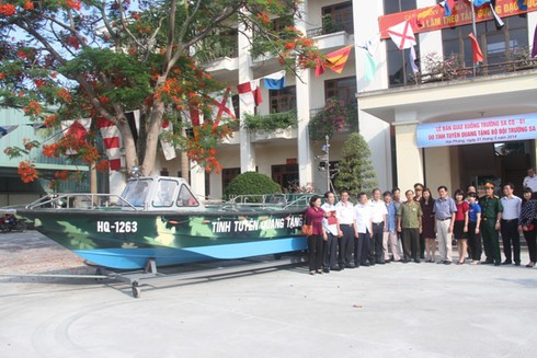 Tặng 2 xuồng CQ-01 trị giá hơn 6 tỷ đồng cho bộ đội Trường Sa - ảnh 4