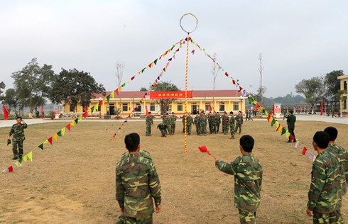 Xem bộ đội Hà Nội tập thể thao trên thiết bị hiện đại - ảnh 5