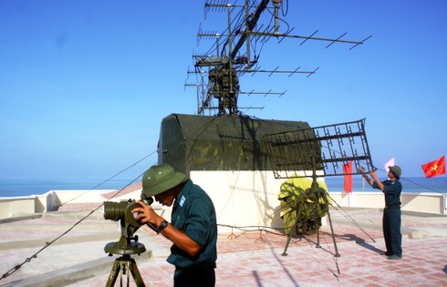 Kíp chiến đấu bộ đội ra đa Trường Sa cảnh giác bảo vệ chủ quyền - ảnh 2