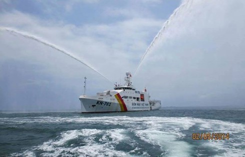 Thủ tướng thị sát tàu Kiểm ngư 781 lớn nhất VN vừa hoàn thành - ảnh 1