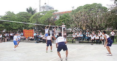 Video hải quân Việt Nam và Philippines giao lưu trên đảo Song Tử Tây - ảnh 6