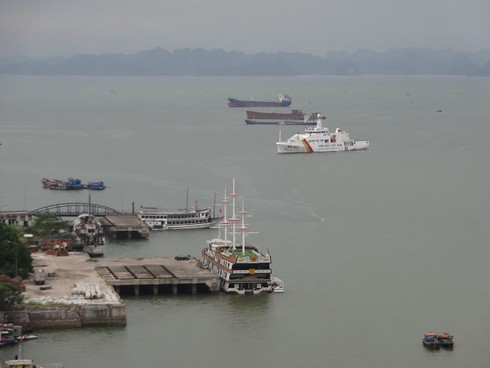 Tàu Kiểm ngư 781 chạy thử nghiệm trên vịnh Hạ Long - ảnh 4