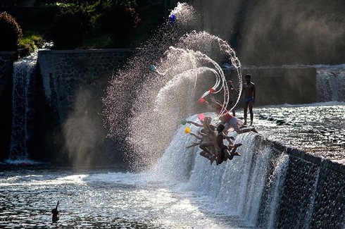 Những hình ảnh khiến ta nhớ thời