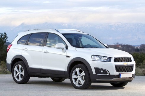 Cận cảnh Chevrolet Captiva 2014 giá 939 triệu tại Việt Nam - ảnh 2