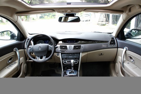 Đánh giá chi tiết xe Renault Latitude - đối thủ Honda Accord - ảnh 21