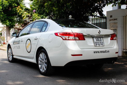 Đánh giá chi tiết xe Renault Latitude - đối thủ Honda Accord - ảnh 2