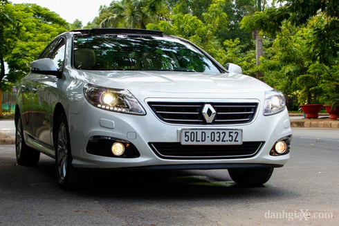Đánh giá chi tiết xe Renault Latitude - đối thủ Honda Accord - ảnh 1