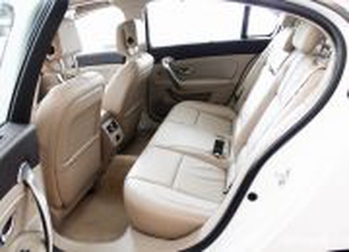 Đánh giá chi tiết xe Renault Latitude - đối thủ Honda Accord - ảnh 31