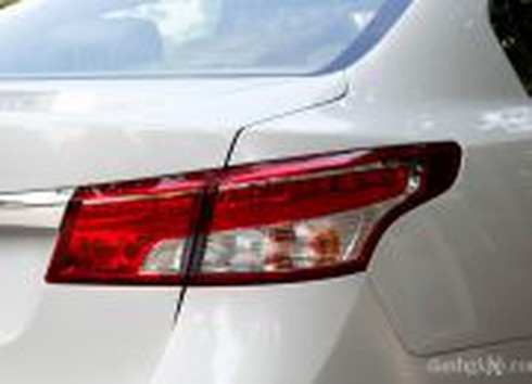 Đánh giá chi tiết xe Renault Latitude - đối thủ Honda Accord - ảnh 17