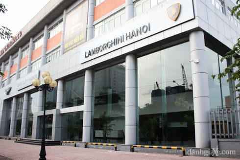 Rolls-Royce, Lamborghini, Bentley đồng loạt vào Hà Nội đón người giàu - ảnh 2