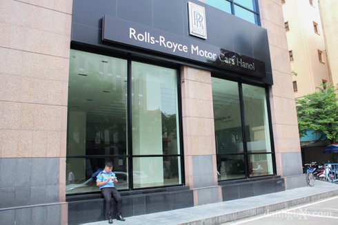 Rolls-Royce, Lamborghini, Bentley đồng loạt vào Hà Nội đón người giàu - ảnh 1
