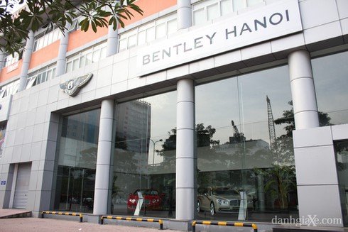 Rolls-Royce, Lamborghini, Bentley đồng loạt vào Hà Nội đón người giàu - ảnh 3