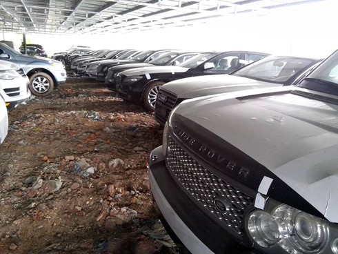 Hình ảnh 144 xe sang trong vụ án Dũng 'mặt sắt' nằm phủ bụi - ảnh 3