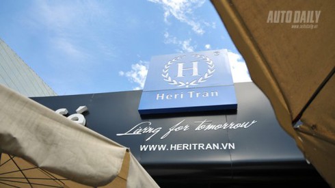 Ngắm ô tô cổ của Heri Trần tại Classic Car ở Hà Nội - ảnh 3