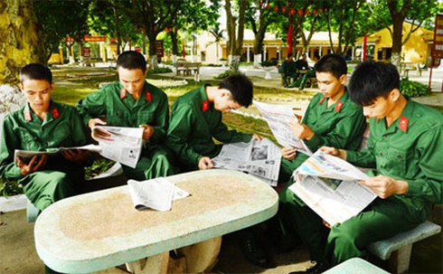 Hình ảnh mới nhất tân binh quân đội VN ngày đầu về đơn vị - ảnh 7