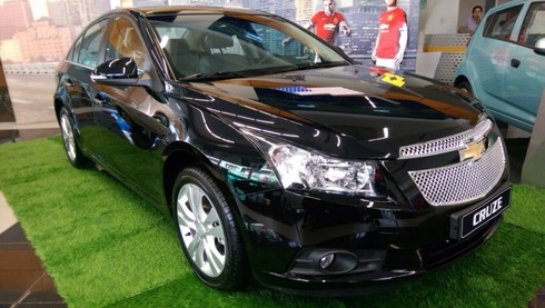 Chevorlet Cruze 2014 vào cuộc đua với Toyota Altis - ảnh 1