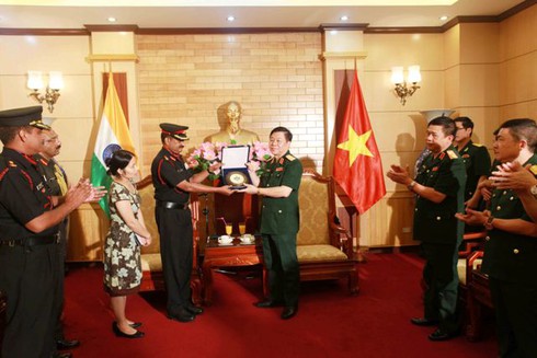 Cận cảnh Đoàn Tổng hội Thiếu sinh quân Ấn Độ thăm Bộ Quốc phòng - ảnh 5