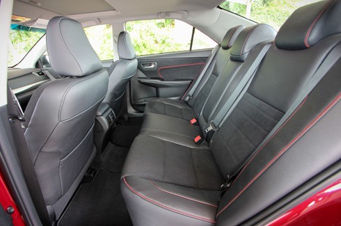 Ngôi vương của Toyota Camry sẽ được giữ đến bao giờ? - ảnh 10