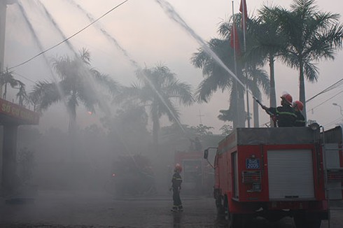 Xem CA Hưng Yên diễn tập đánh bắt khủng bố - ảnh 14