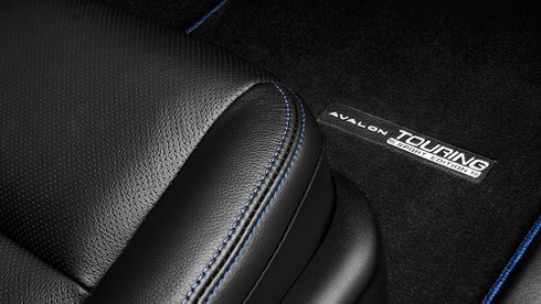 Toyota Avalon 2015 - phiên bản đặc biệt kỷ niệm 20 năm ra mắt - ảnh 3