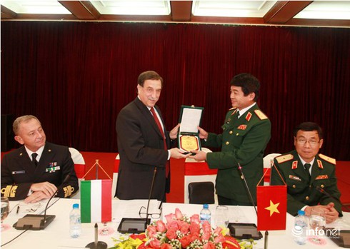 Doanh nghiệp quốc phòng Việt Nam - Italia tăng cường hợp tác - ảnh 8