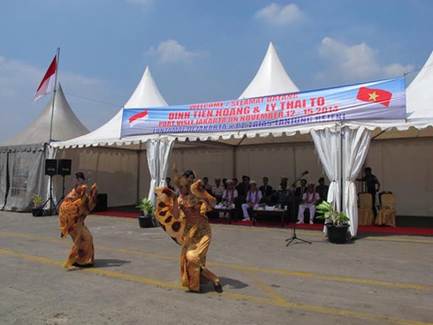 Chiến hạm Đinh Tiên Hoàng, Lý Thái Tổ cập bến thăm Indonesia - ảnh 3