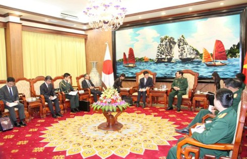 Nhật Bản tin tưởng vào sự phát triển hợp tác quốc phòng với Việt Nam - ảnh 2