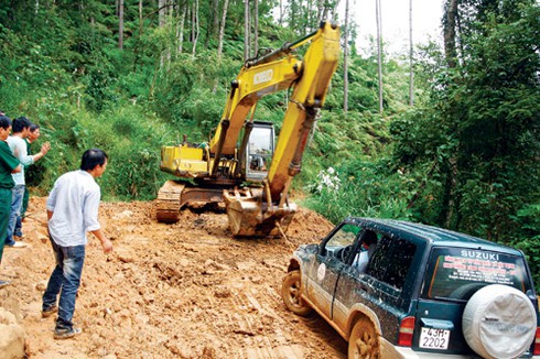 Chuyện xây đường tuần tra biên giới trên đỉnh Trường Sơn - ảnh 5