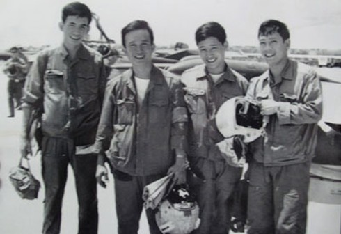 Bí mật 2 giờ thần tốc chuyển loại máy bay A-37 ném bom Dinh Độc lập - ảnh 3