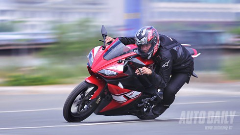 Nguyên tắc sống còn khi trên yên xe mô tô tốc độ cao PKL - ảnh 1