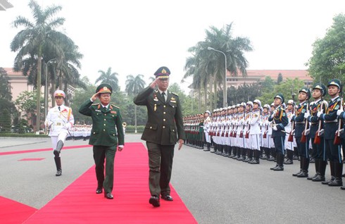 Mới nhậm chức, Tư lệnh quốc phòng Thái Lan sang chào quân đội Việt Nam - ảnh 2