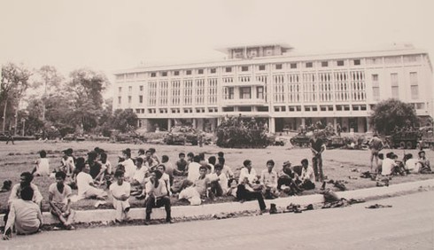100 bức ảnh “Đường xuân chiến dịch 1975” tái hiện chiến thắng 30/4 - ảnh 4