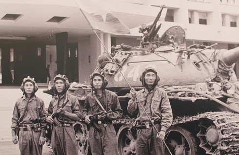 100 bức ảnh “Đường xuân chiến dịch 1975” tái hiện chiến thắng 30/4 - ảnh 6