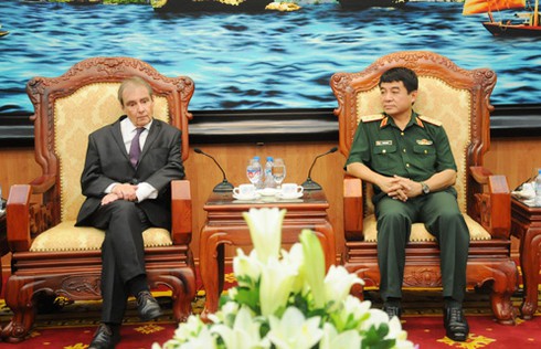 Pháp tìm kiếm khả năng hợp tác quốc phòng mới với Việt Nam - ảnh 1