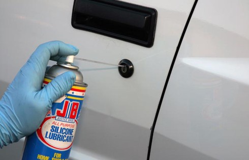 Các chi tiết nhỏ thường bị lãng quên khi bảo dưỡng xe ô tô - ảnh 3