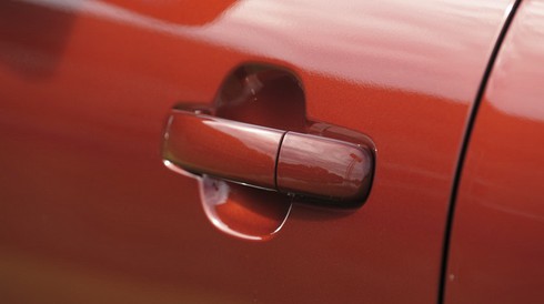 Ford Everest 2015 ra mắt tại Thái Lan giá bán từ 840 triệu đồng - ảnh 9