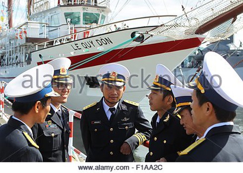 Tàu huấn luyện Lê Quý Đôn căng buồm đi biển về Việt Nam - ảnh 2