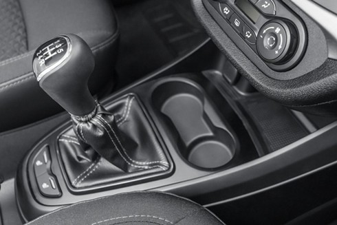 Xe giá rẻ Lada Vesta chỉ bán đúng 5.000 chiếc tại Nga - ảnh 4