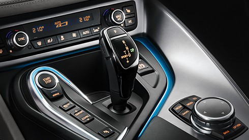 Chân dung “đại gia từ thiện” tậu cặp đôi BMW i8 - ảnh 10