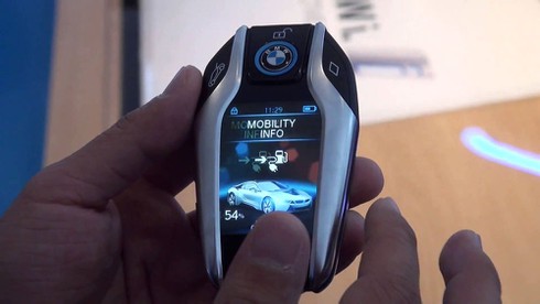 Chân dung “đại gia từ thiện” tậu cặp đôi BMW i8 - ảnh 7