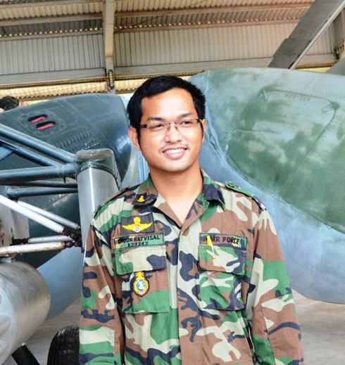 Tết Việt trong mắt các học viên phi công Lào, Campuchia - ảnh 2