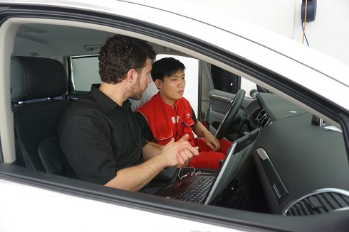 Audi cử chuyên gia quốc tế tới bảo dưỡng xe cho khách Việt - ảnh 3