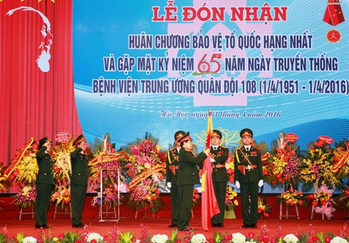Ý nghĩa tấm Huân chương Bảo vệ Tổ quốc hạng Nhất của Bệnh viện T.Ư Quân đội 108 - ảnh 1