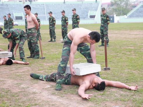 [Ảnh] Bộ đội Việt Nam biểu diễn võ thuật trước lực lượng biên phòng Trung Quốc - ảnh 10